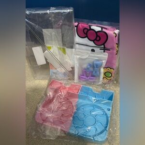 Hello Kitty lunch bag & Tumbler items